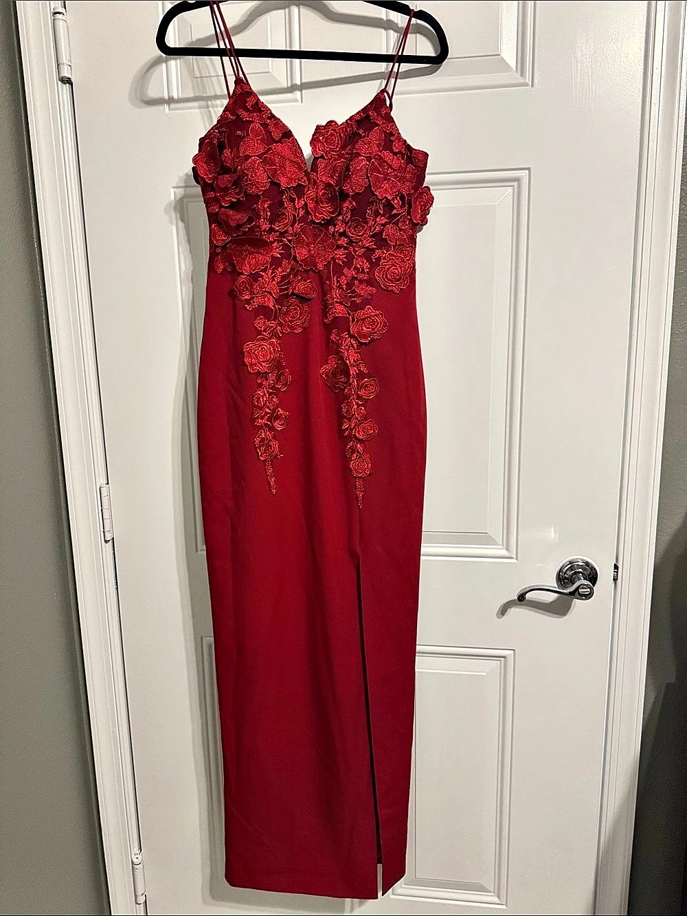 Bariano Red Floral Maxi Dress Size Medium Like New